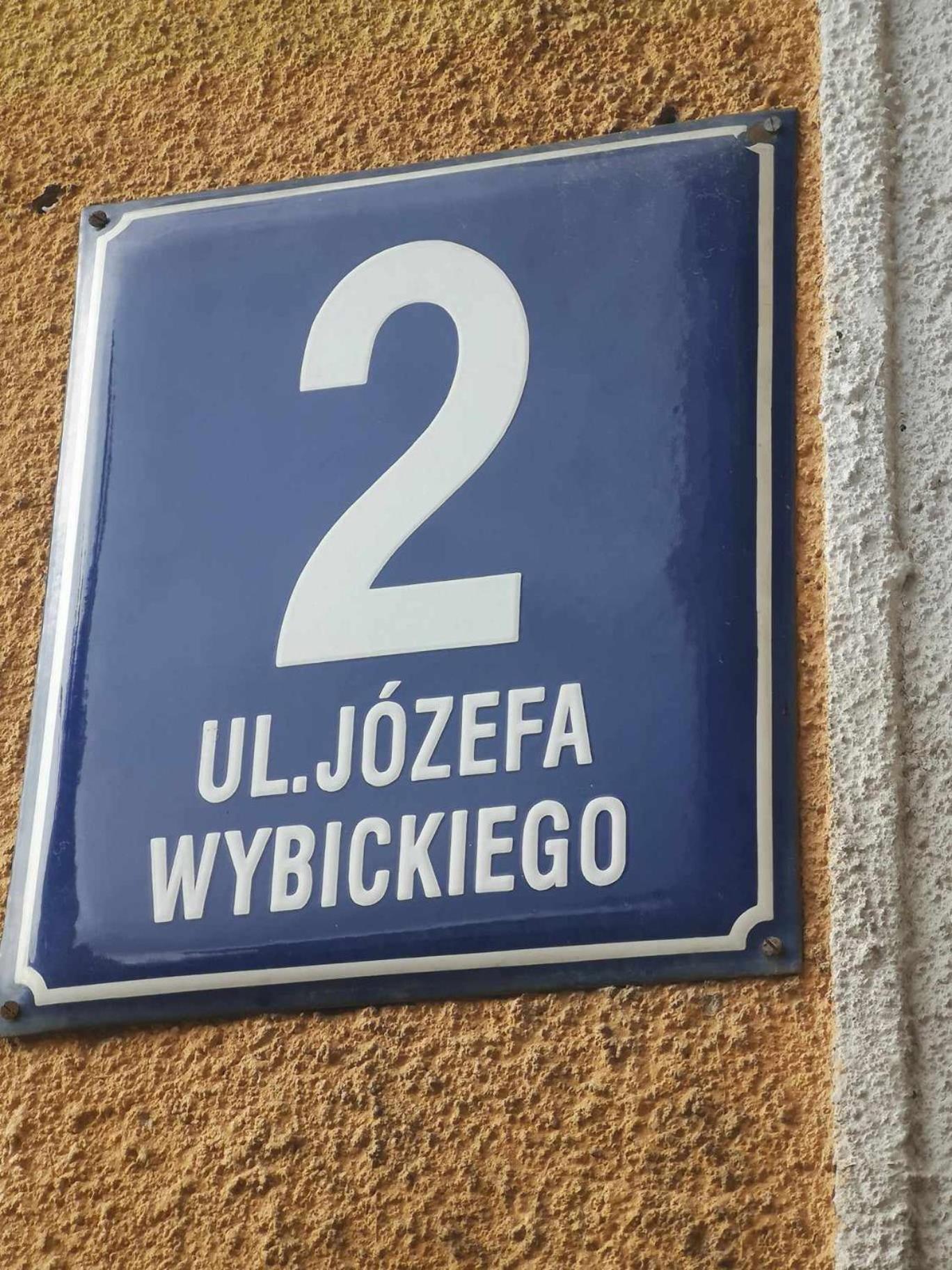 Komfortowy Apartament U Baltazara Duszniki Zdrój Exteriör bild