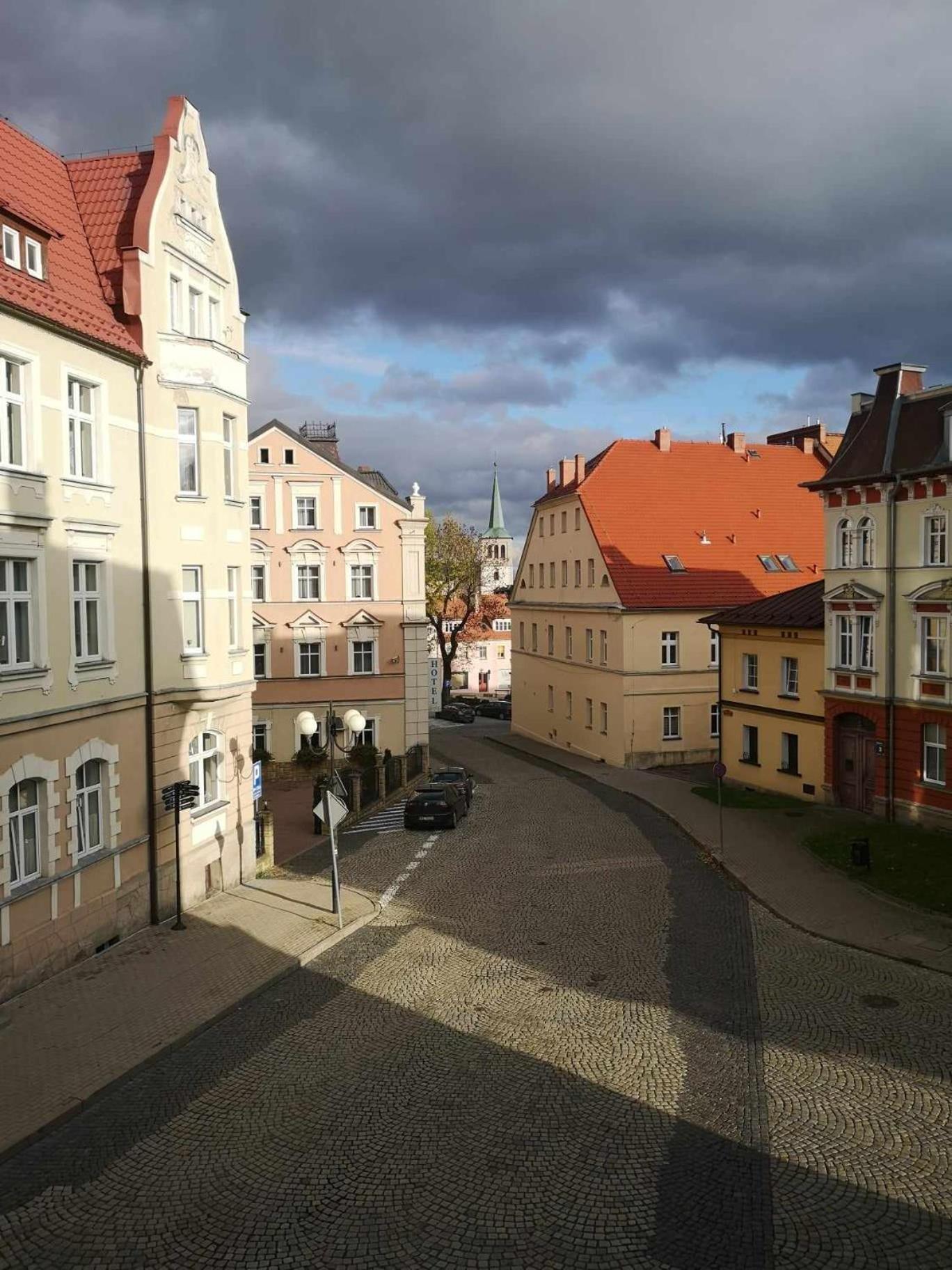 Komfortowy Apartament U Baltazara Lägenhet Duszniki Zdrój Exteriör bild