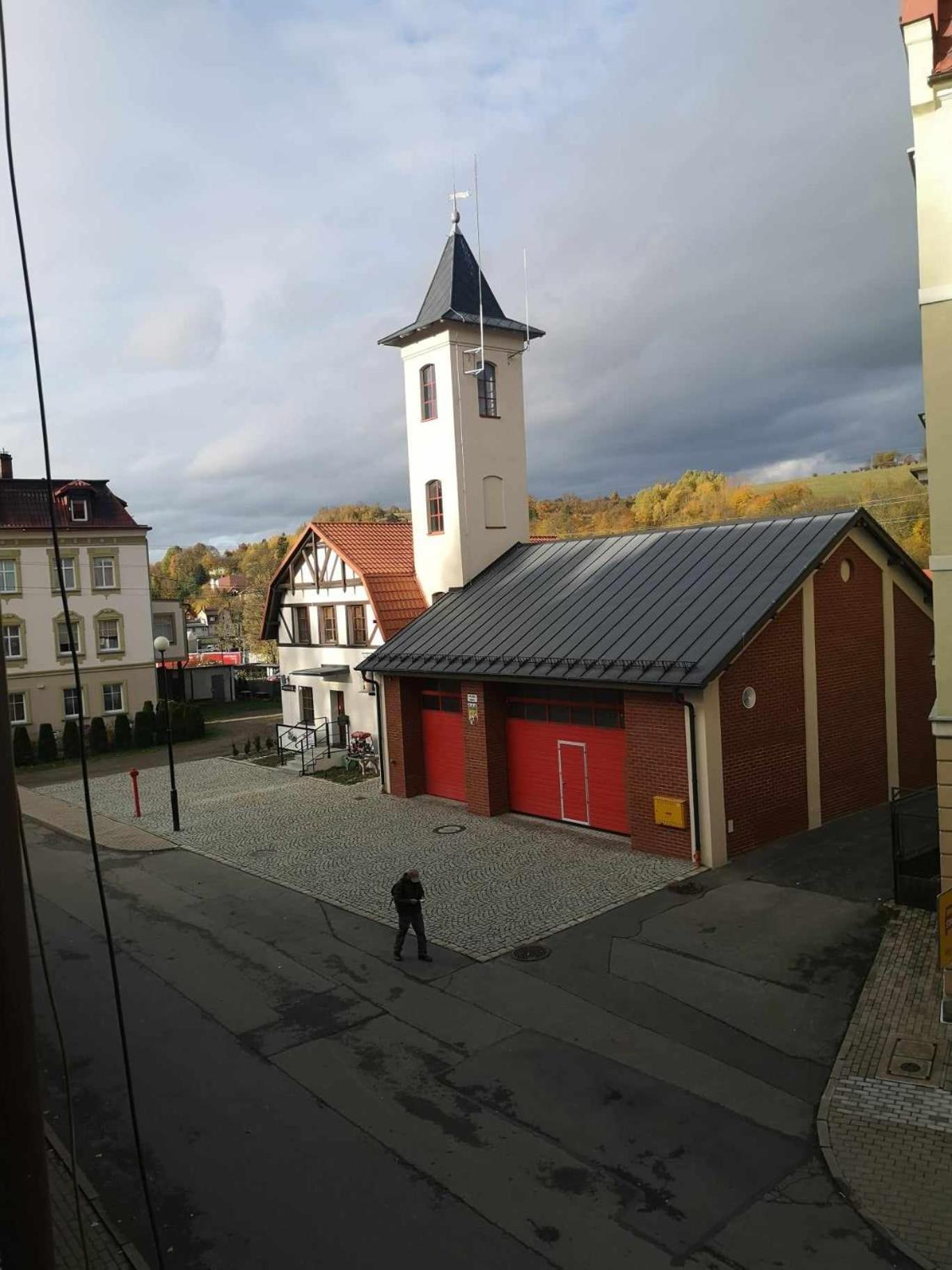 Komfortowy Apartament U Baltazara Duszniki Zdrój Exteriör bild